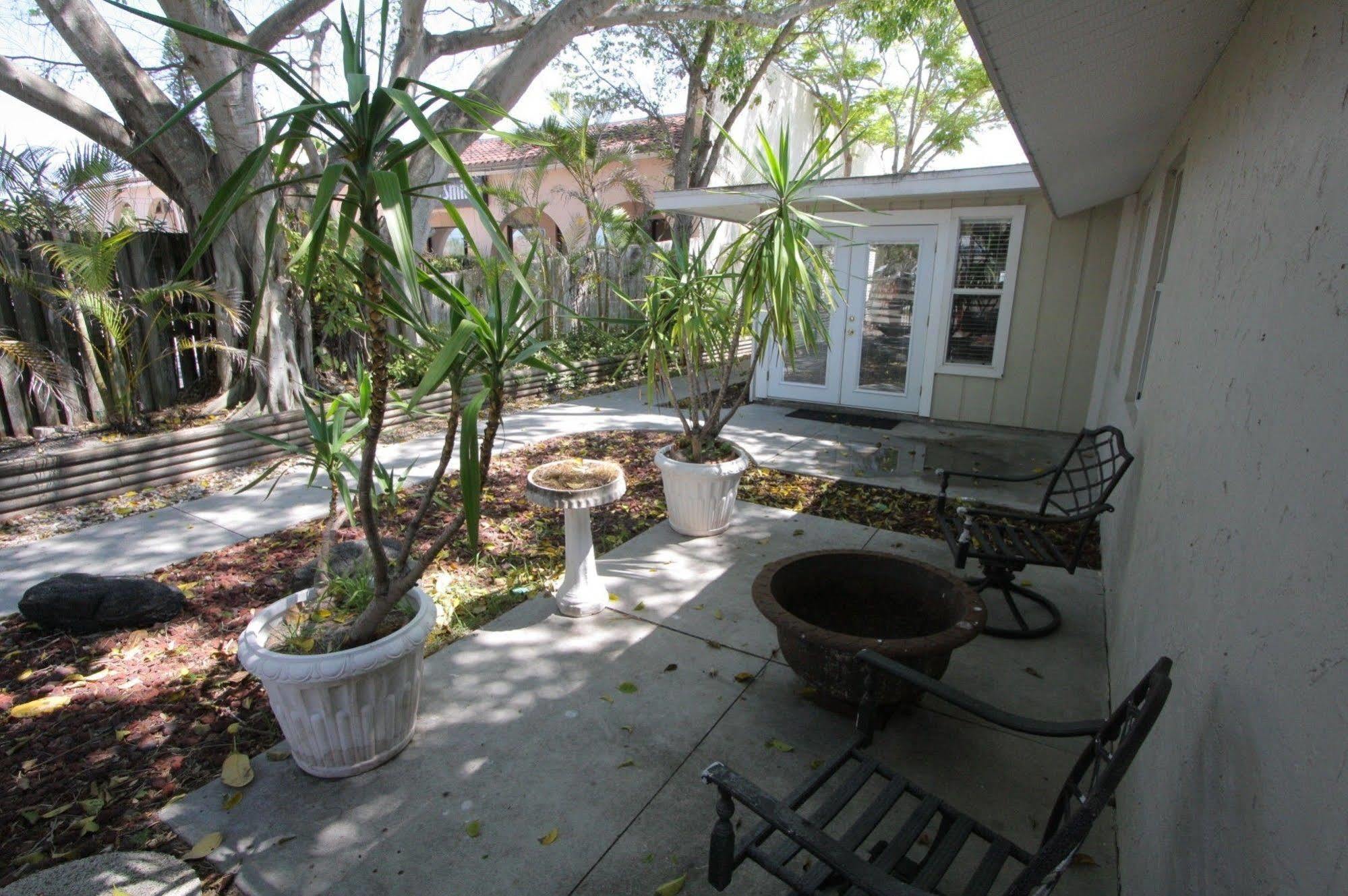 Siesta Gardens By Rva Hotel Siesta Key Bagian luar foto